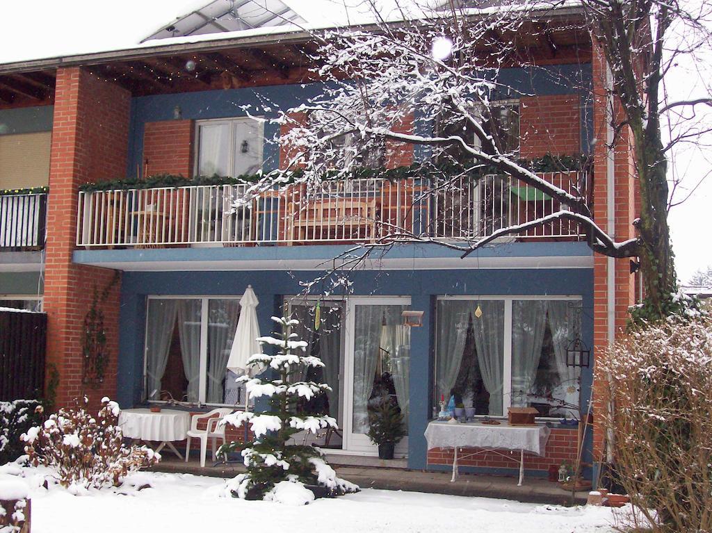Bed and Breakfast Chez Jean Et Daisy Riehen Exteriér fotografie